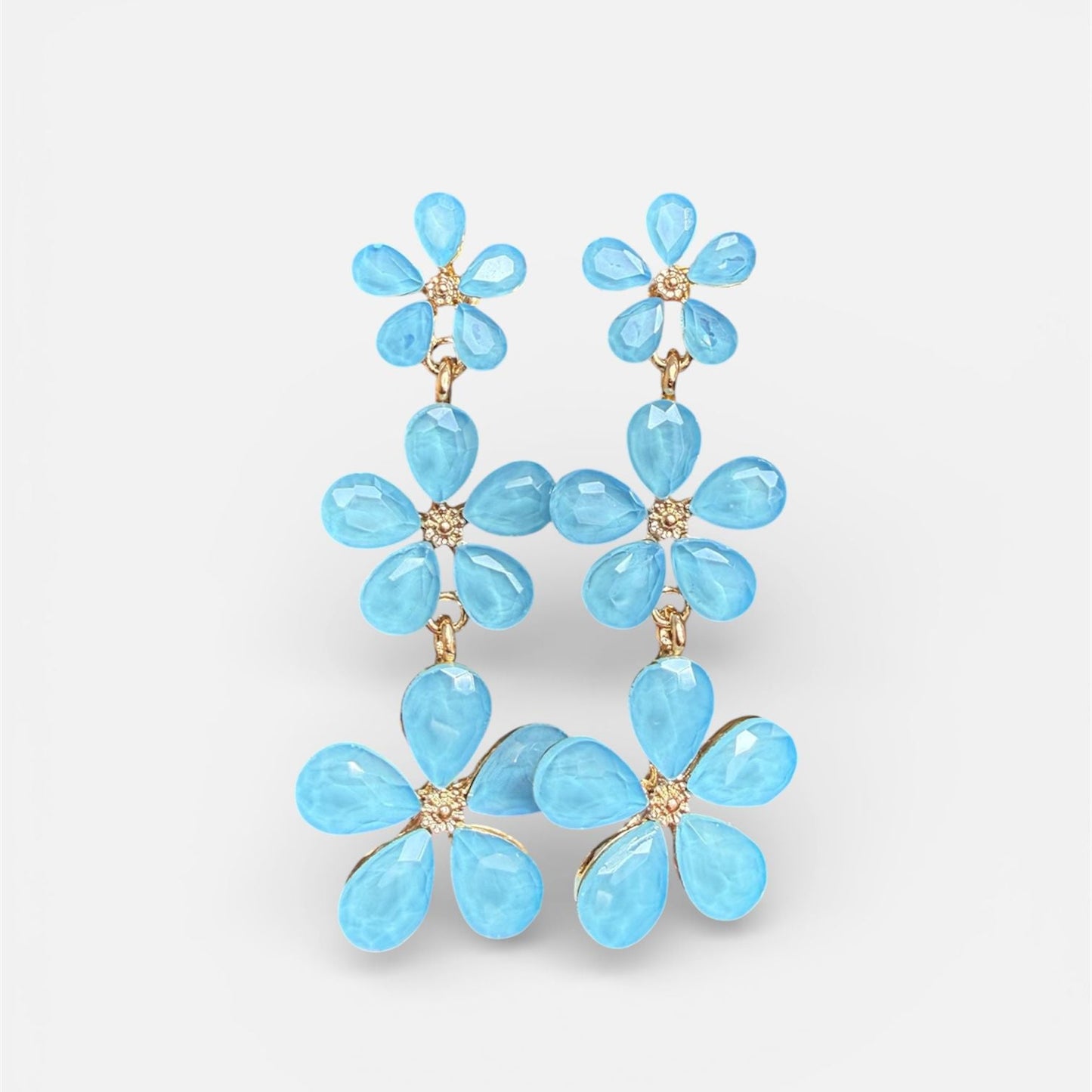 Oorhanger daisy lichtblauw