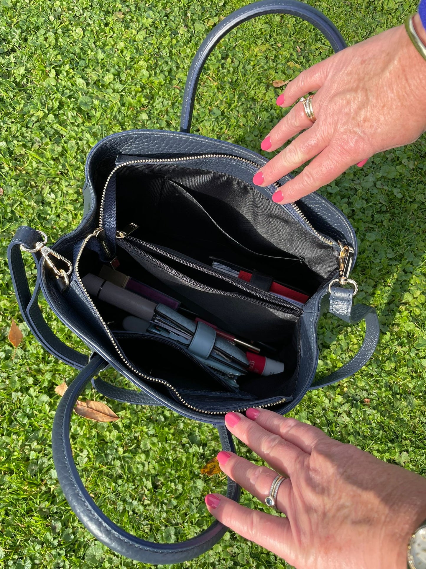 Leren handtas of schoudertas Bara donkerblauw