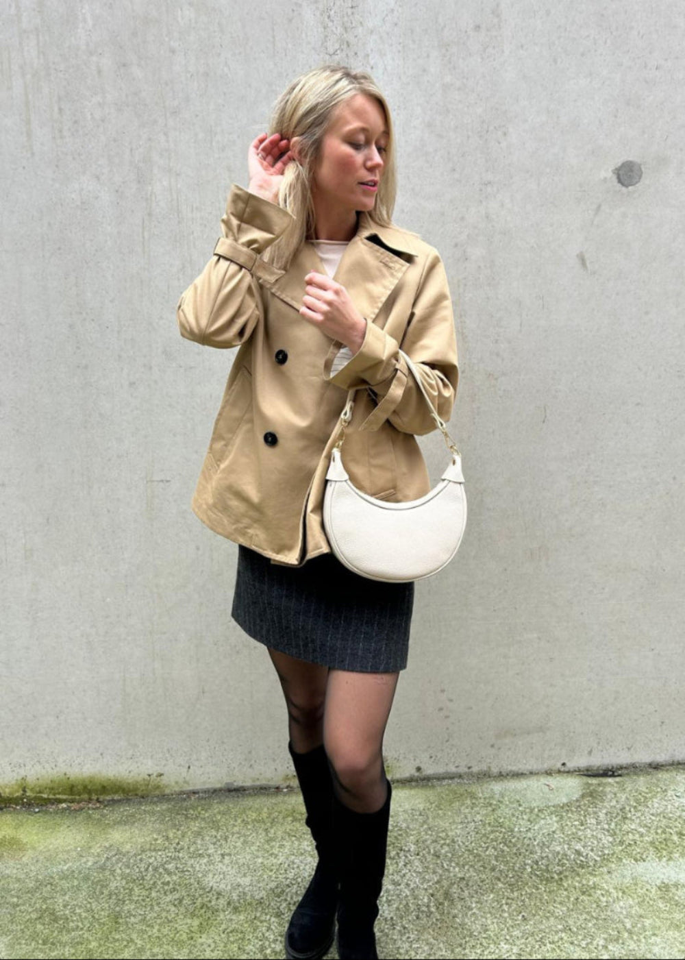 Leren crossbody tas Kyra ecru