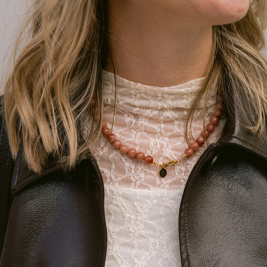 Kralenketting beige/zalm