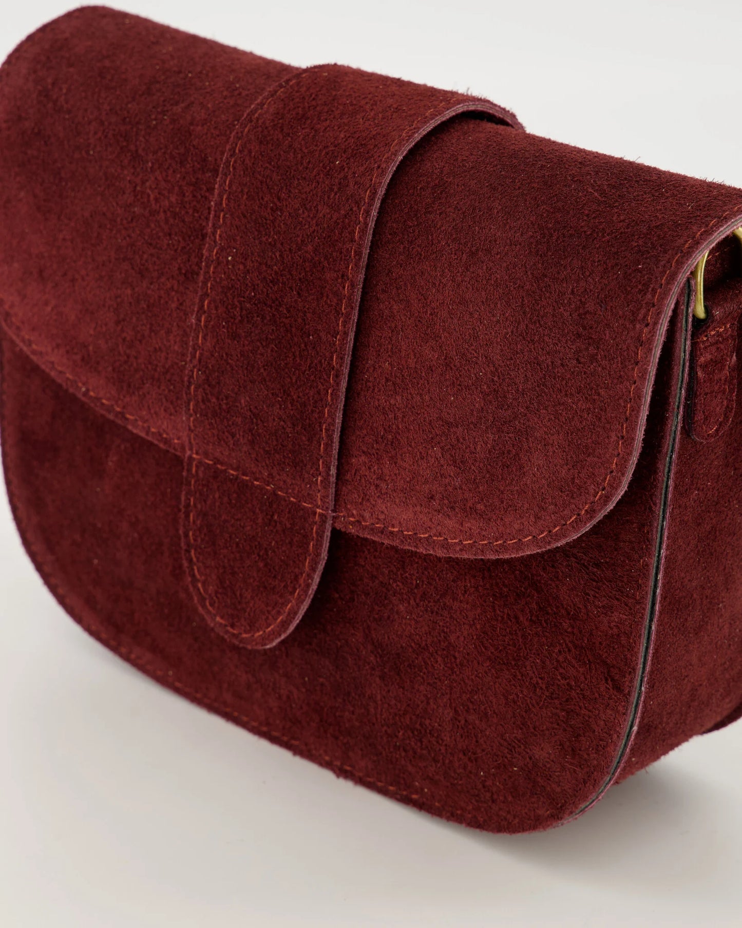 Suede crossbody tas Maan - bordeaux